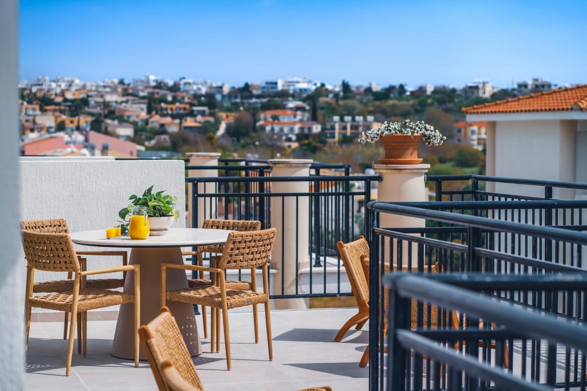 Wellclub - Wellness Family Experience Hotel Paphos Exterior photo
