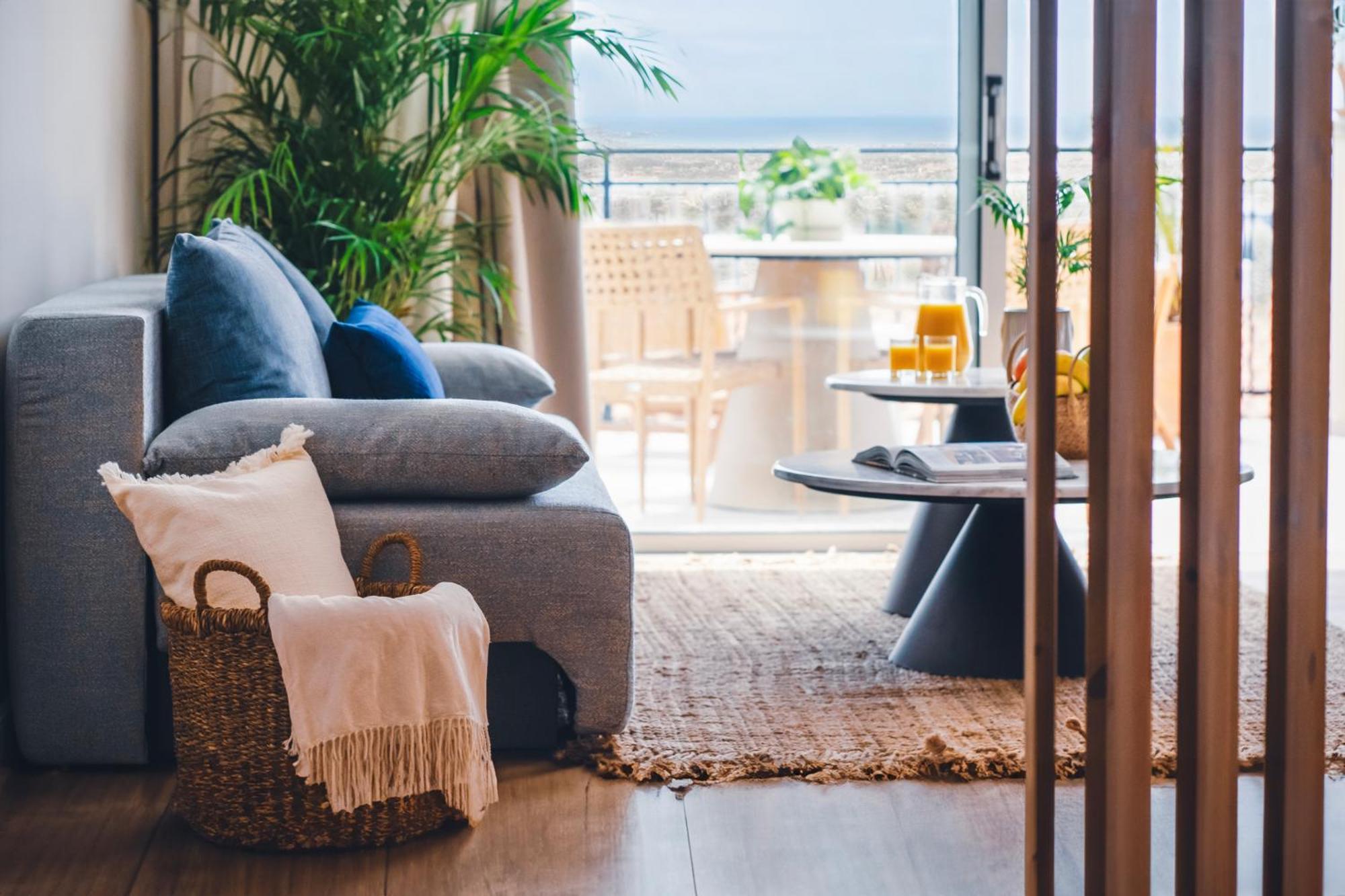 Wellclub - Wellness Family Experience - Seaview Hotel Paphos Exterior photo