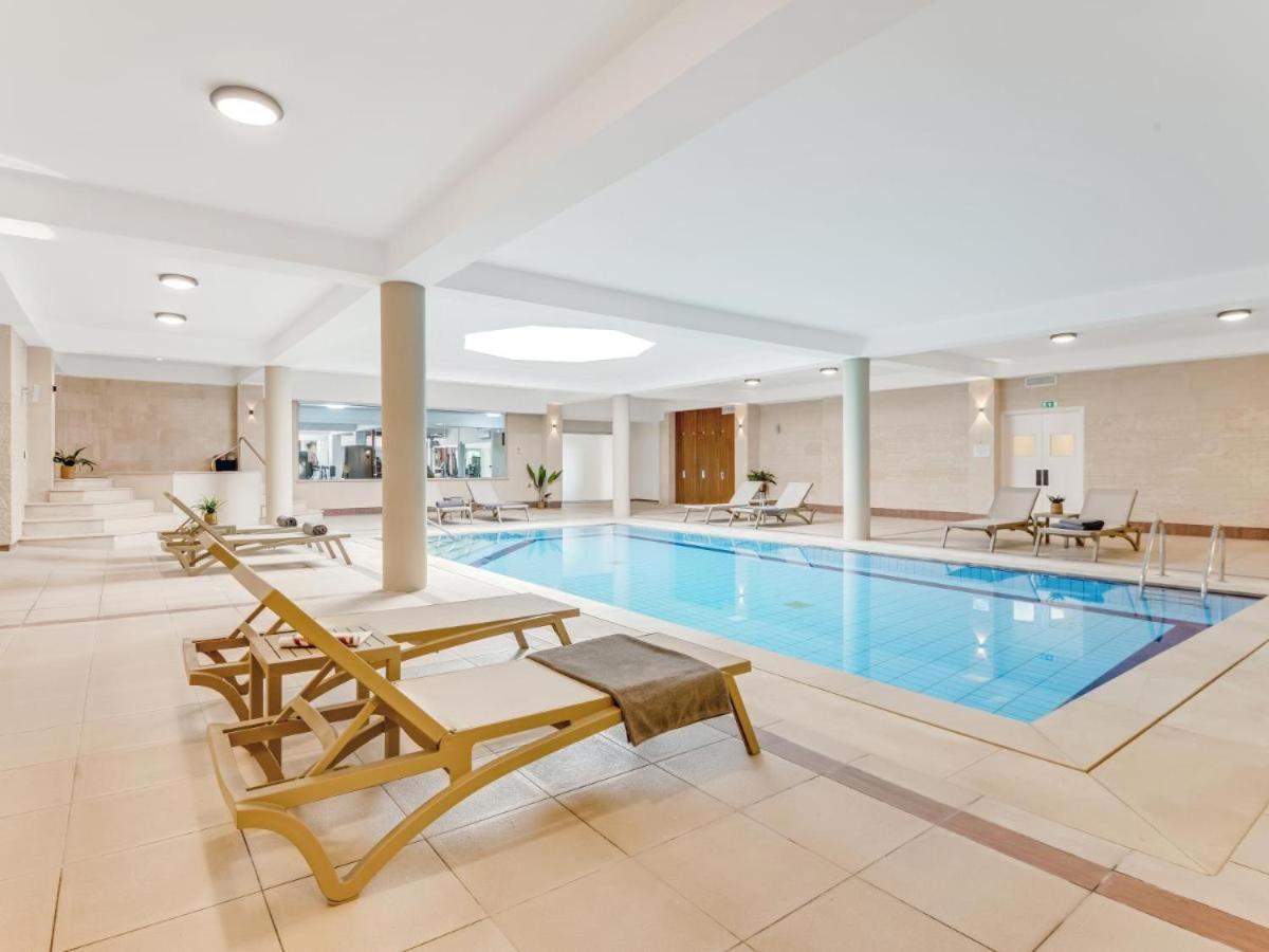 Wellclub - Wellness Family Experience - Seaview Hotel Paphos Exterior photo